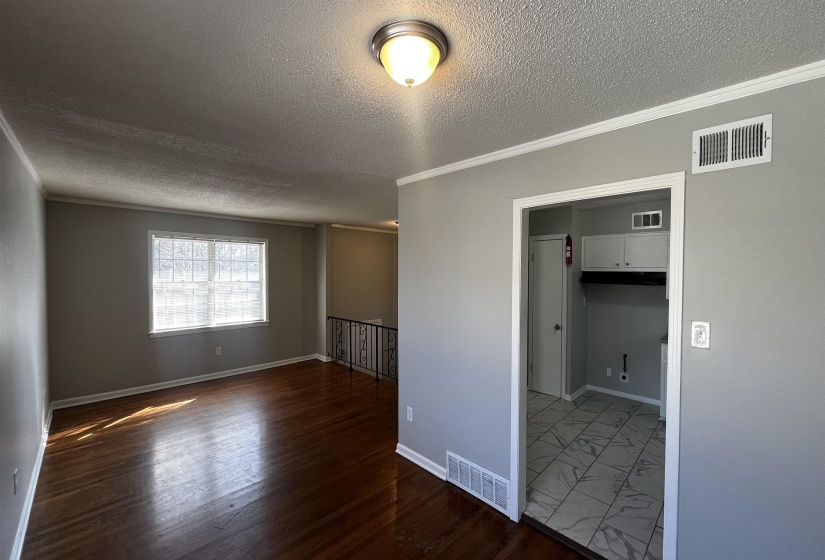 2547 COURTNEY DR, Memphis, Tennessee 38128, 4 Bedrooms Bedrooms, 6 Rooms Rooms,1.1 BathroomsBathrooms,Rental Properties,For Sale,COURTNEY,10222147