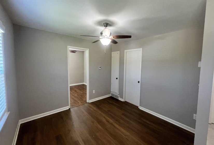 121 WEST ST, Collierville, Tennessee 38017, 3 Bedrooms Bedrooms, 6 Rooms Rooms,1 BathroomBathrooms,Rental Properties,For Sale,WEST,10222152