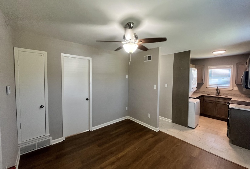 121 WEST ST, Collierville, Tennessee 38017, 3 Bedrooms Bedrooms, 6 Rooms Rooms,1 BathroomBathrooms,Rental Properties,For Sale,WEST,10222152