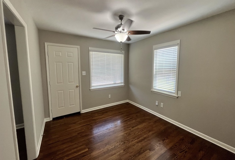 121 WEST ST, Collierville, Tennessee 38017, 3 Bedrooms Bedrooms, 6 Rooms Rooms,1 BathroomBathrooms,Rental Properties,For Sale,WEST,10222152