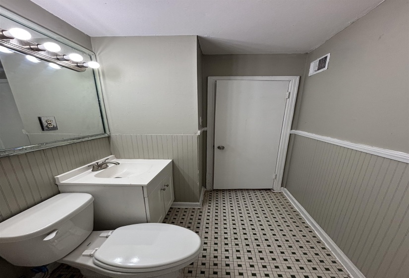 4922 GIVEN AVE, Memphis, Tennessee 38122, 3 Bedrooms Bedrooms, 6 Rooms Rooms,2 BathroomsBathrooms,Rental Properties,For Sale,GIVEN,10222157