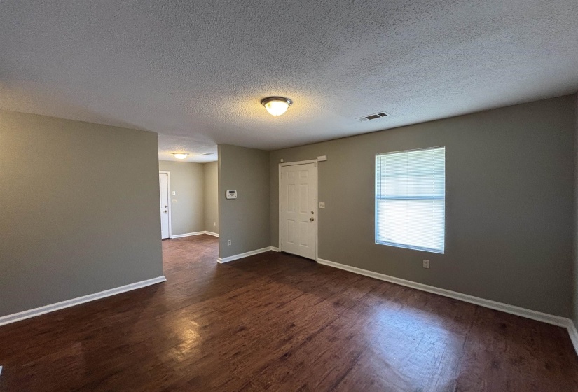 4450 ARNOLD CV, Memphis, Tennessee 38118, 4 Bedrooms Bedrooms, 6 Rooms Rooms,2 BathroomsBathrooms,Rental Properties,For Sale,ARNOLD,10222163