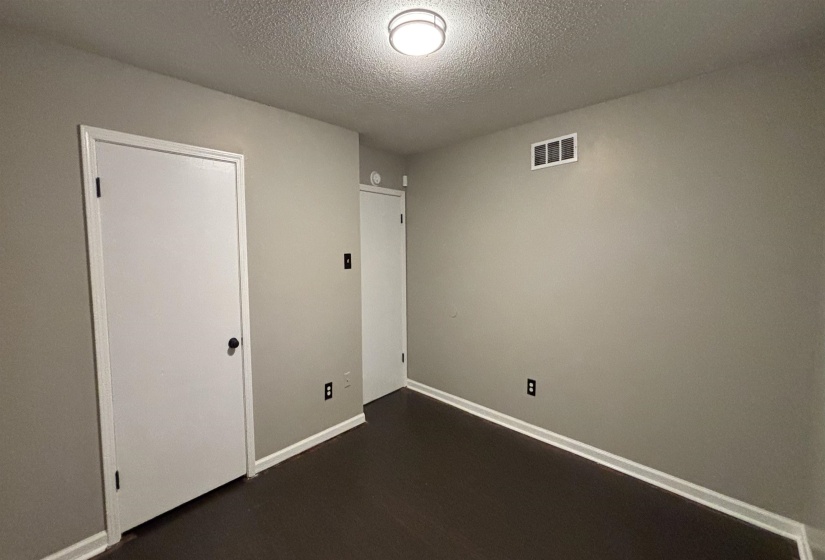 3863 TREZEVANT ST, Memphis, Tennessee 38127, 3 Bedrooms Bedrooms, 6 Rooms Rooms,1.1 BathroomsBathrooms,Rental Properties,For Sale,TREZEVANT,10222167