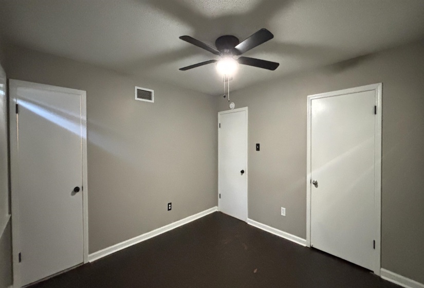 3863 TREZEVANT ST, Memphis, Tennessee 38127, 3 Bedrooms Bedrooms, 6 Rooms Rooms,1.1 BathroomsBathrooms,Rental Properties,For Sale,TREZEVANT,10222167