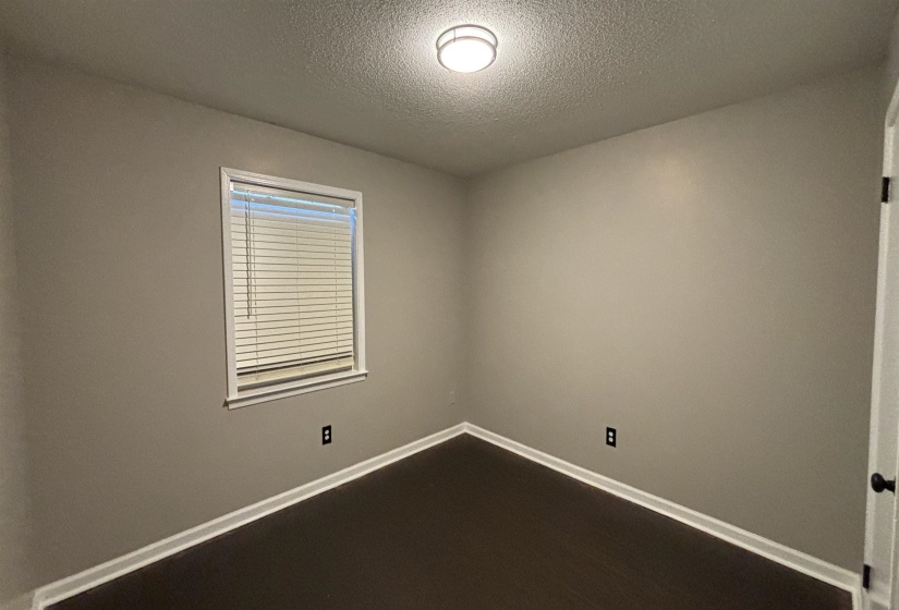 3863 TREZEVANT ST, Memphis, Tennessee 38127, 3 Bedrooms Bedrooms, 6 Rooms Rooms,1.1 BathroomsBathrooms,Rental Properties,For Sale,TREZEVANT,10222167