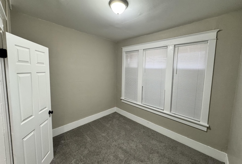 919 WILLETT ST, Memphis, Tennessee 38107, 4 Bedrooms Bedrooms, 8 Rooms Rooms,2 BathroomsBathrooms,Rental Properties,For Sale,WILLETT,10222168