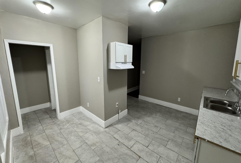 919 WILLETT ST, Memphis, Tennessee 38107, 4 Bedrooms Bedrooms, 8 Rooms Rooms,2 BathroomsBathrooms,Rental Properties,For Sale,WILLETT,10222168