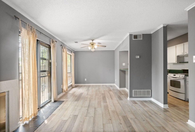 3983 GRAHAMDALE CIR, Memphis, Tennessee 38122, 2 Bedrooms Bedrooms, 4 Rooms Rooms,2 BathroomsBathrooms,Residential,For Sale,GRAHAMDALE,10220893
