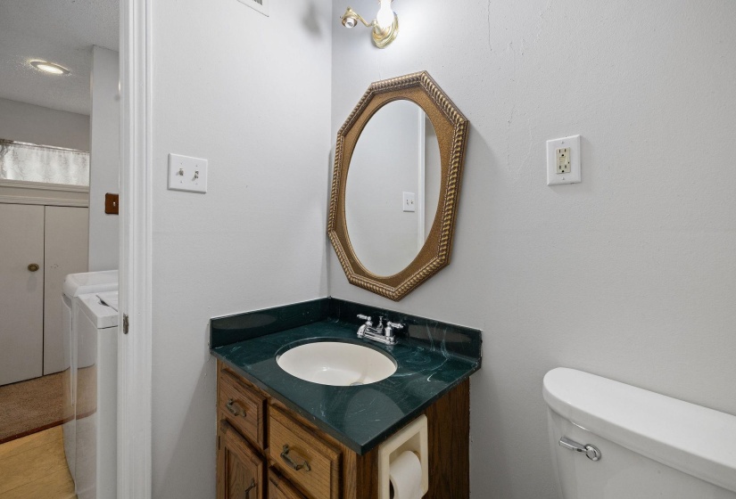 3983 GRAHAMDALE CIR, Memphis, Tennessee 38122, 2 Bedrooms Bedrooms, 4 Rooms Rooms,2 BathroomsBathrooms,Residential,For Sale,GRAHAMDALE,10220893