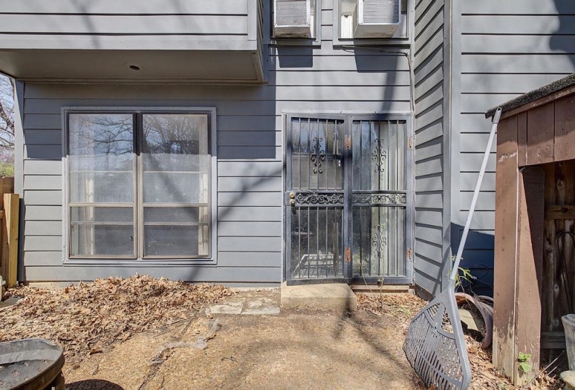 3983 GRAHAMDALE CIR, Memphis, Tennessee 38122, 2 Bedrooms Bedrooms, 4 Rooms Rooms,2 BathroomsBathrooms,Residential,For Sale,GRAHAMDALE,10220893