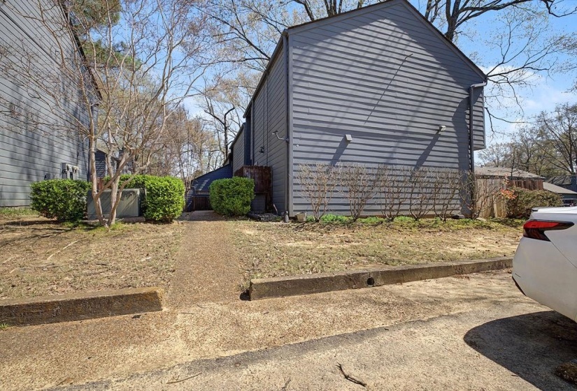 3983 GRAHAMDALE CIR, Memphis, Tennessee 38122, 2 Bedrooms Bedrooms, 4 Rooms Rooms,2 BathroomsBathrooms,Residential,For Sale,GRAHAMDALE,10220893