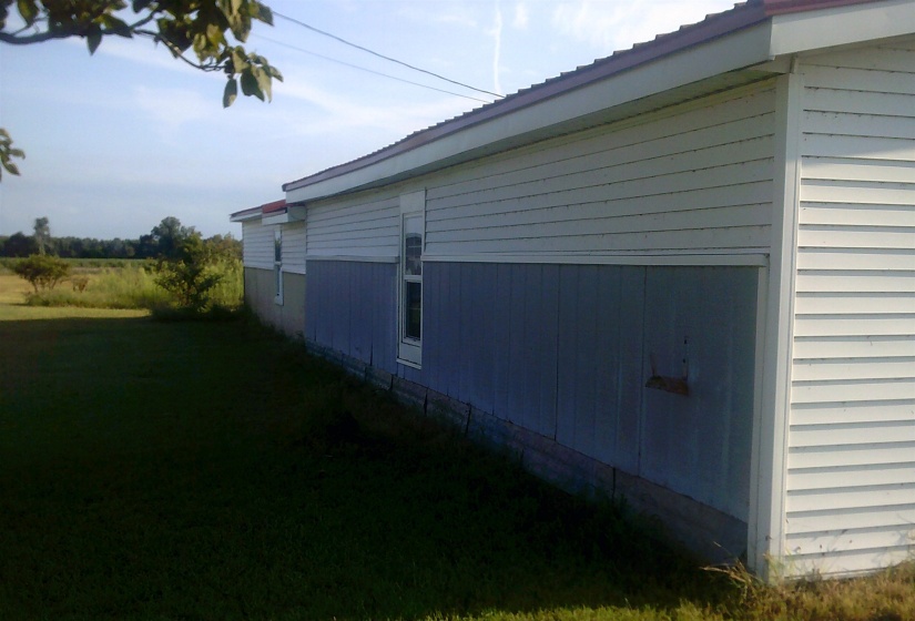 2460 STATE ROUTE 79 RD, Ridgely, Tennessee 38080, 3 Bedroom Bedrooms, 8 Room Rooms,2 BathroomBathrooms,Residential,For Sale,STATE ROUTE 79,0,10222138