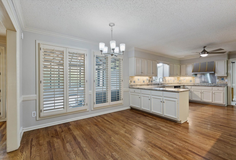 2777 HUNTERS FOREST DR, Germantown, Tennessee 38138, 5 Bedroom Bedrooms, 10 Room Rooms,4 BathroomBathrooms,Residential,For Sale,HUNTERS FOREST,0,10222141