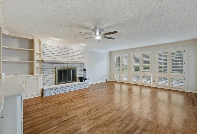 2777 HUNTERS FOREST DR, Germantown, Tennessee 38138, 5 Bedroom Bedrooms, 10 Room Rooms,4 BathroomBathrooms,Residential,For Sale,HUNTERS FOREST,0,10222141