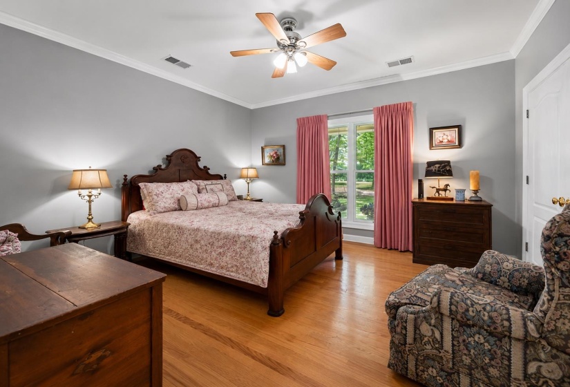 815 GLADE SPRINGS DR, Somerville, Tennessee 38068, 3 Bedrooms Bedrooms, 6 Rooms Rooms,2.1 BathroomsBathrooms,Residential,For Sale,GLADE SPRINGS,10222170