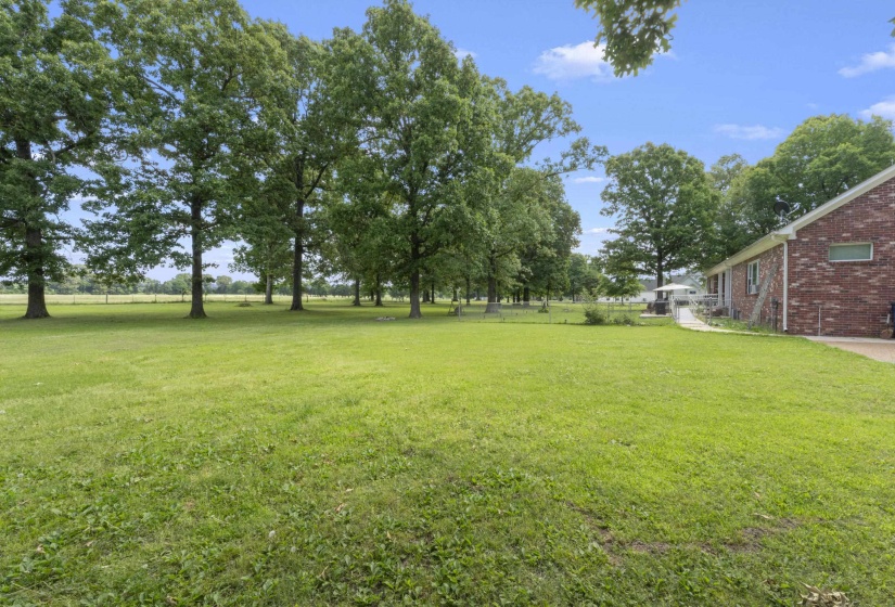 815 GLADE SPRINGS DR, Somerville, Tennessee 38068, 3 Bedrooms Bedrooms, 6 Rooms Rooms,2.1 BathroomsBathrooms,Residential,For Sale,GLADE SPRINGS,10222170