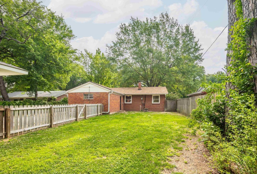 1231 WHITE STATION RD, Memphis, Tennessee 38117, 3 Bedroom Bedrooms, 6 Room Rooms,1 BathroomBathrooms,Residential,For Sale,WHITE STATION,0,10222180