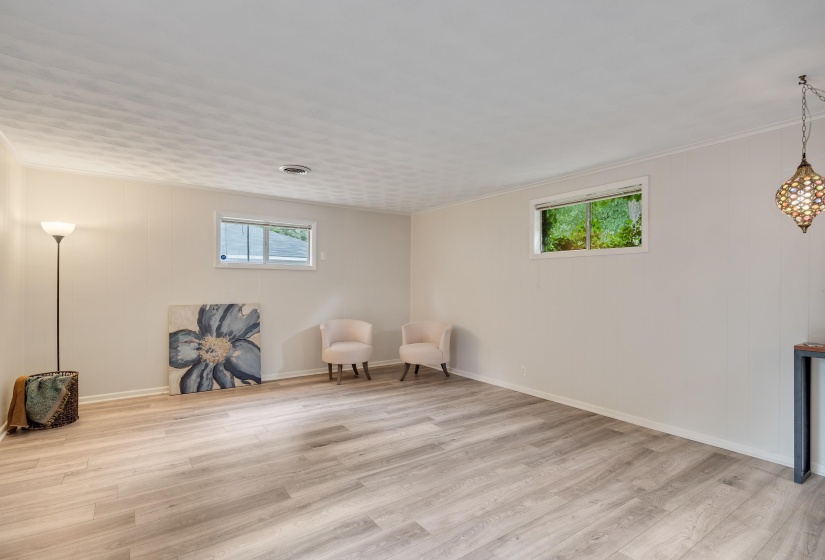 1231 WHITE STATION RD, Memphis, Tennessee 38117, 3 Bedroom Bedrooms, 6 Room Rooms,1 BathroomBathrooms,Residential,For Sale,WHITE STATION,0,10222180