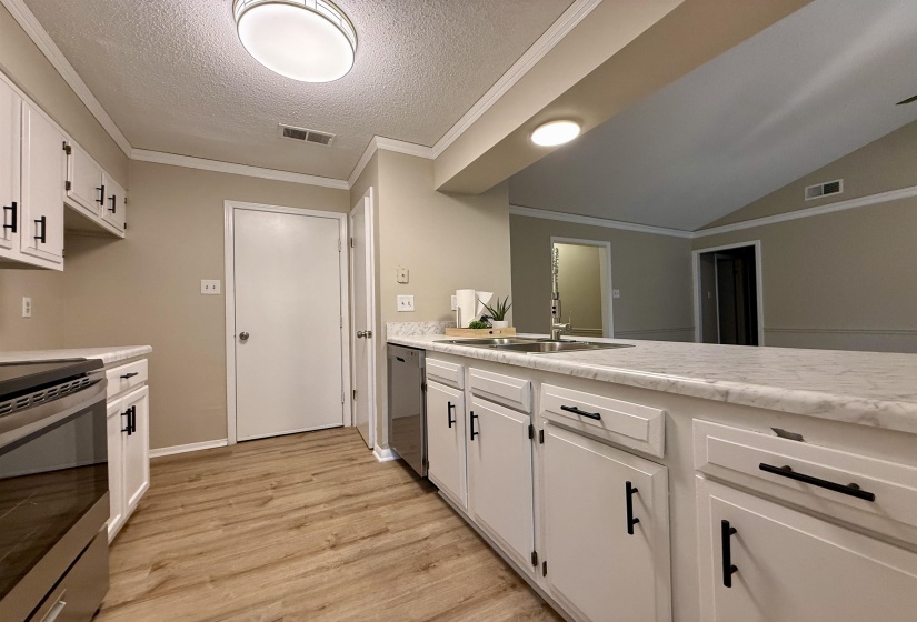 2634 SLEEPY BEND CV, Memphis, Tennessee 38133, 3 Bedrooms Bedrooms, 5 Rooms Rooms,2 BathroomsBathrooms,Residential,For Sale,SLEEPY BEND,10222185