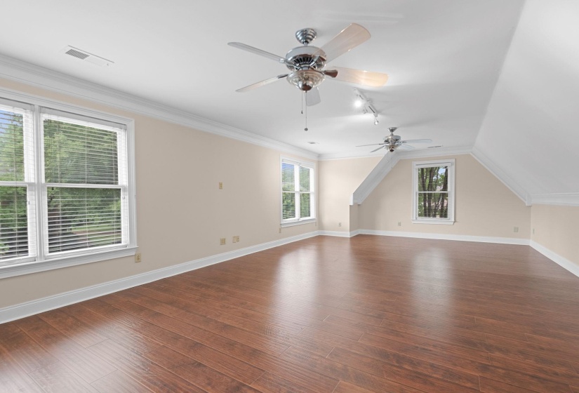 564 FERN MEADOW CV, Cordova, Tennessee 38018, 4 Bedrooms Bedrooms, 8 Rooms Rooms,3 BathroomsBathrooms,Residential,For Sale,FERN MEADOW,10222186