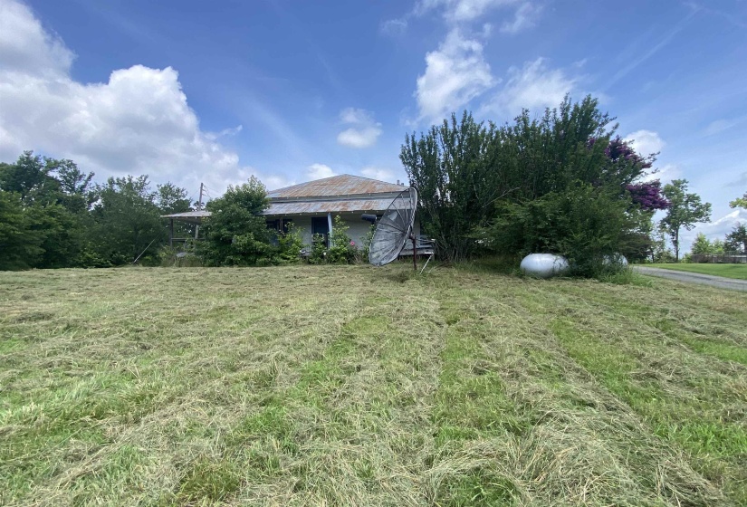 5405 COFFEE LANDING RD, Morris Chapel, Tennessee 38361, 3 Bedrooms Bedrooms, 8 Rooms Rooms,2 BathroomsBathrooms,Residential,For Sale,COFFEE LANDING,10217493