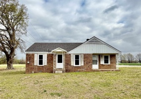 5442 BRIDE RD, Covington, Tennessee 38019, 3 Bedrooms Bedrooms, 7 Rooms Rooms,1 BathroomBathrooms,Residential,For Sale,BRIDE,10218142