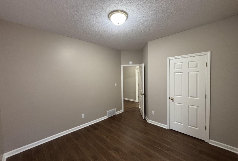 2634 BENDING ELM CV, Memphis, Tennessee 38016, 3 Bedrooms Bedrooms, 5 Rooms Rooms,2 BathroomsBathrooms,Rental Properties,For Sale,BENDING ELM,10222208