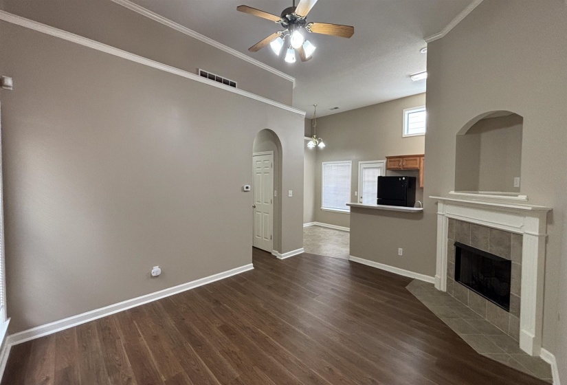 2634 BENDING ELM CV, Memphis, Tennessee 38016, 3 Bedrooms Bedrooms, 5 Rooms Rooms,2 BathroomsBathrooms,Rental Properties,For Sale,BENDING ELM,10222208
