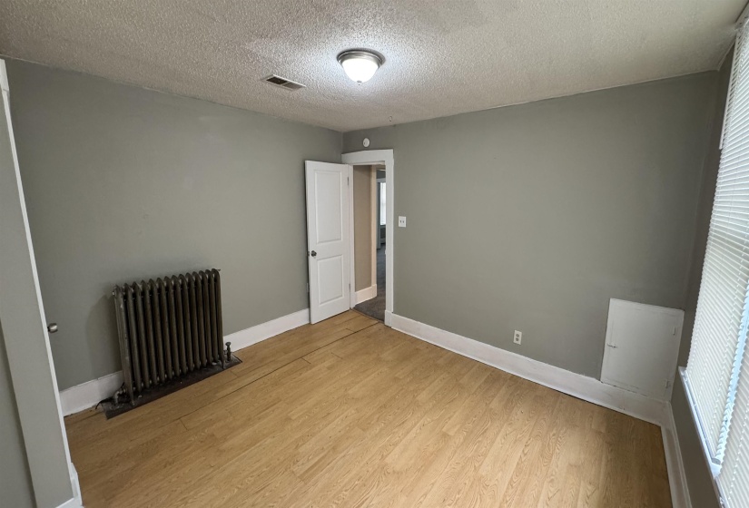 1114 AZALIA ST, Memphis, Tennessee 38106, 4 Bedrooms Bedrooms, 7 Rooms Rooms,1 BathroomBathrooms,Rental Properties,For Sale,AZALIA,10222217