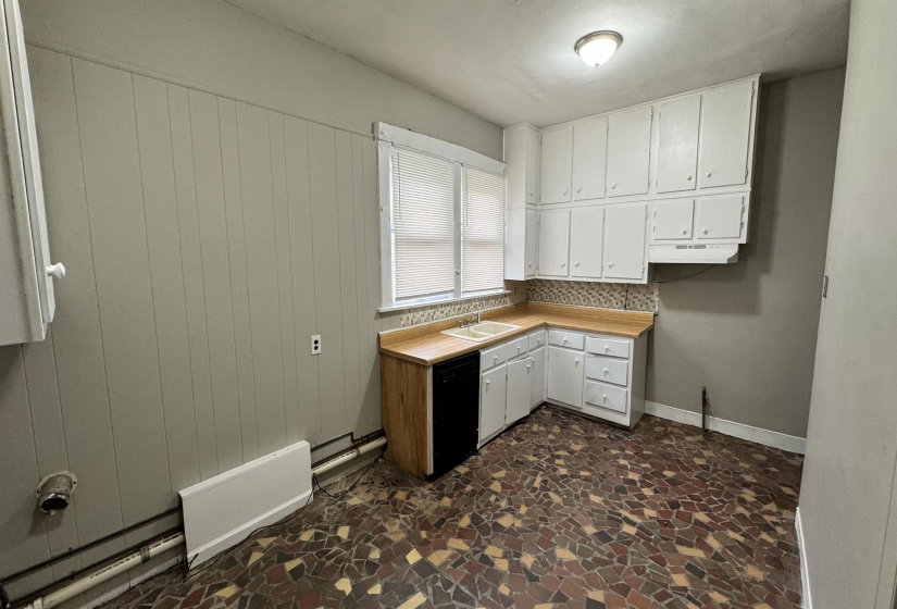1114 AZALIA ST, Memphis, Tennessee 38106, 4 Bedrooms Bedrooms, 7 Rooms Rooms,1 BathroomBathrooms,Rental Properties,For Sale,AZALIA,10222217