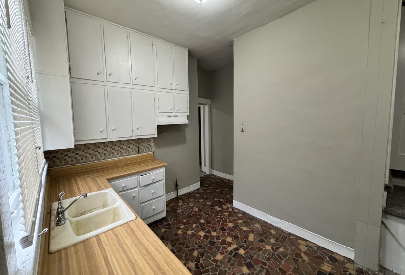 1114 AZALIA ST, Memphis, Tennessee 38106, 4 Bedrooms Bedrooms, 7 Rooms Rooms,1 BathroomBathrooms,Rental Properties,For Sale,AZALIA,10222217