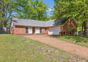 4417 HUNTERS GLEN ST, Unicorp/Memphis, Tennessee 38128, 3 Bedroom Bedrooms, 6 Room Rooms,2 BathroomBathrooms,Residential,For Sale,HUNTERS GLEN,0,10219161
