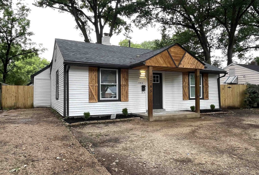 1745 OZAN ST, Memphis, Tennessee 38108, 3 Bedroom Bedrooms, 6 Room Rooms,2 BathroomBathrooms,Residential,For Sale,OZAN,0,10222193