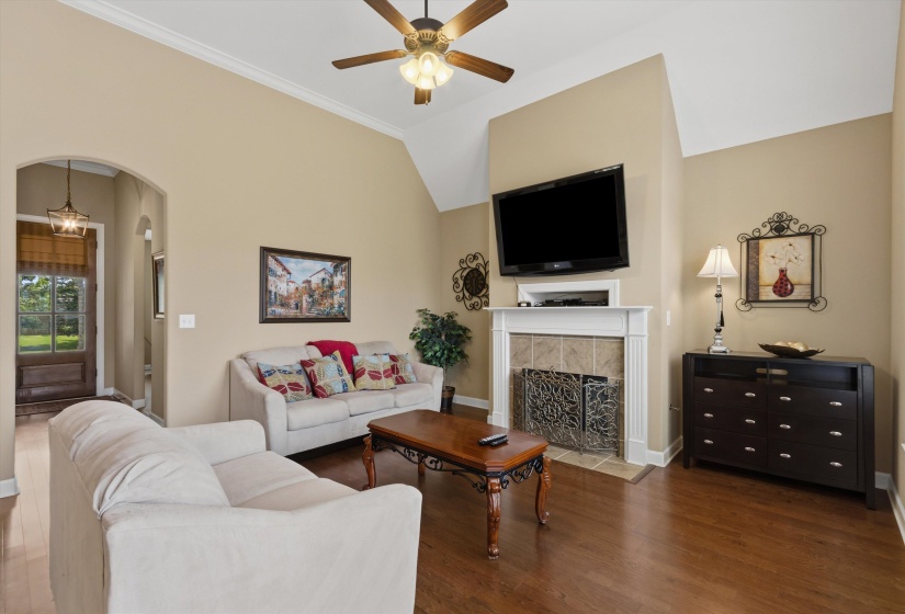 50 ARABELLA CIR, Oakland, Tennessee 38060, 3 Bedroom Bedrooms, 8 Room Rooms,2 BathroomBathrooms,Residential,For Sale,ARABELLA,0,10222199