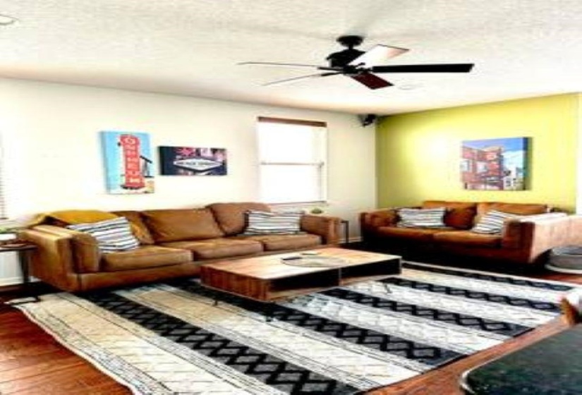 85 VANCE AVE, Memphis, Tennessee 38103, 2 Bedroom Bedrooms, 5 Room Rooms,2 BathroomBathrooms,Residential,For Sale,VANCE,0,10222201