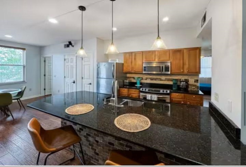 85 VANCE AVE, Memphis, Tennessee 38103, 2 Bedroom Bedrooms, 5 Room Rooms,2 BathroomBathrooms,Residential,For Sale,VANCE,0,10222201