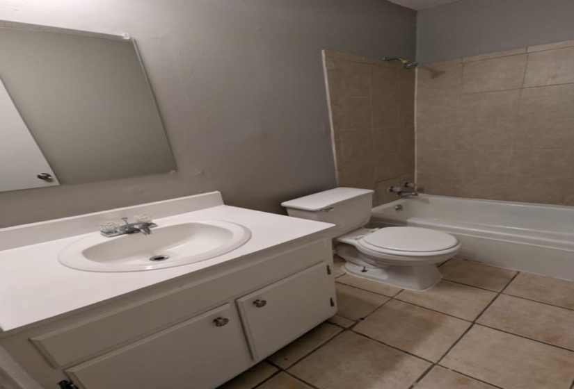 1776 FIRST GREEN DR, Memphis, Tennessee 38116, 3 Bedroom Bedrooms, 6 Room Rooms,2.1 BathroomBathrooms,Residential,For Sale,FIRST GREEN,0,10222204