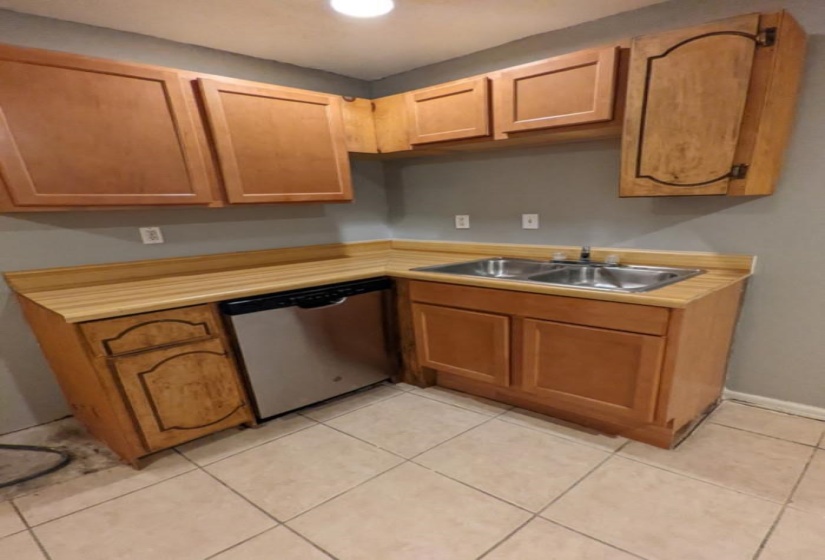 1776 FIRST GREEN DR, Memphis, Tennessee 38116, 3 Bedroom Bedrooms, 6 Room Rooms,2.1 BathroomBathrooms,Residential,For Sale,FIRST GREEN,0,10222204