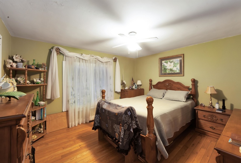 1002 TUCKER ST, Dyersburg, Tennessee 38024, 3 Bedroom Bedrooms, 8 Room Rooms,1 BathroomBathrooms,Residential,For Sale,TUCKER,0,10222206