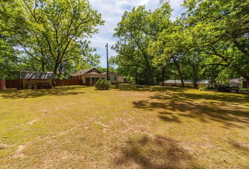 1002 TUCKER ST, Dyersburg, Tennessee 38024, 3 Bedroom Bedrooms, 8 Room Rooms,1 BathroomBathrooms,Residential,For Sale,TUCKER,0,10222206