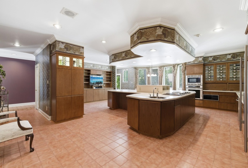 425 SWEETBRIER RD, Memphis, Tennessee 38120, 4 Bedroom Bedrooms, 12 Room Rooms,5.3 BathroomBathrooms,Residential,For Sale,SWEETBRIER,0,10222210