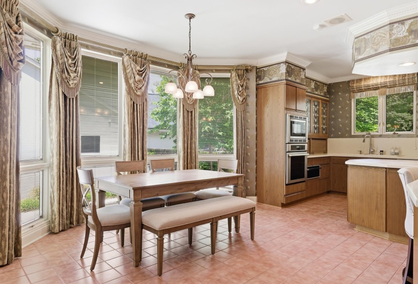 425 SWEETBRIER RD, Memphis, Tennessee 38120, 4 Bedroom Bedrooms, 12 Room Rooms,5.3 BathroomBathrooms,Residential,For Sale,SWEETBRIER,0,10222210