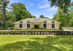 425 SWEETBRIER RD, Memphis, Tennessee 38120, 4 Bedroom Bedrooms, 12 Room Rooms,5.3 BathroomBathrooms,Residential,For Sale,SWEETBRIER,0,10222210 425 SWEETBRIER RD, Memphis, Tennessee 38120, 4 Bedroom Bedrooms, 12 Room Rooms,5.3 BathroomBathrooms,Residential,For Sale,SWEETBRIER,0,10222210