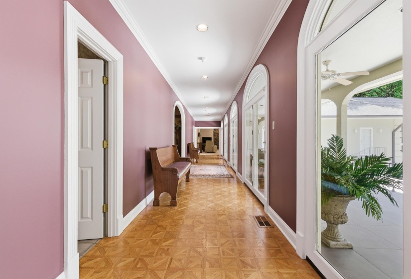 425 SWEETBRIER RD, Memphis, Tennessee 38120, 4 Bedroom Bedrooms, 12 Room Rooms,5.3 BathroomBathrooms,Residential,For Sale,SWEETBRIER,0,10222210