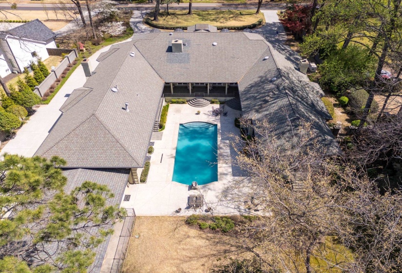 425 SWEETBRIER RD, Memphis, Tennessee 38120, 4 Bedroom Bedrooms, 12 Room Rooms,5.3 BathroomBathrooms,Residential,For Sale,SWEETBRIER,0,10222210