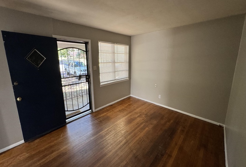3056 ARRENDALE ST, Memphis, Tennessee 38118, 3 Bedrooms Bedrooms, 5 Rooms Rooms,1 BathroomBathrooms,Rental Properties,For Sale,ARRENDALE,10222264