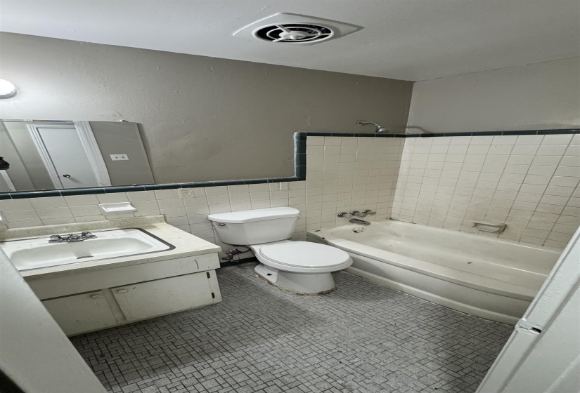 4748 SCOTTSDALE AVE, Memphis, Tennessee 38118, 3 Bedrooms Bedrooms, 5 Rooms Rooms,1.1 BathroomsBathrooms,Rental Properties,For Sale,SCOTTSDALE,10222268