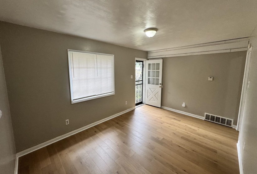 4748 SCOTTSDALE AVE, Memphis, Tennessee 38118, 3 Bedrooms Bedrooms, 5 Rooms Rooms,1.1 BathroomsBathrooms,Rental Properties,For Sale,SCOTTSDALE,10222268