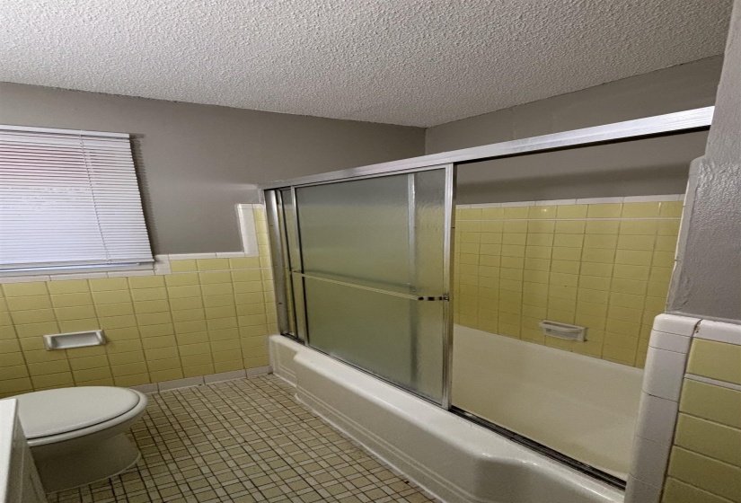 4243 VANN AVE, Memphis, Tennessee 38111, 3 Bedrooms Bedrooms, 6 Rooms Rooms,2 BathroomsBathrooms,Rental Properties,For Sale,VANN,10222271