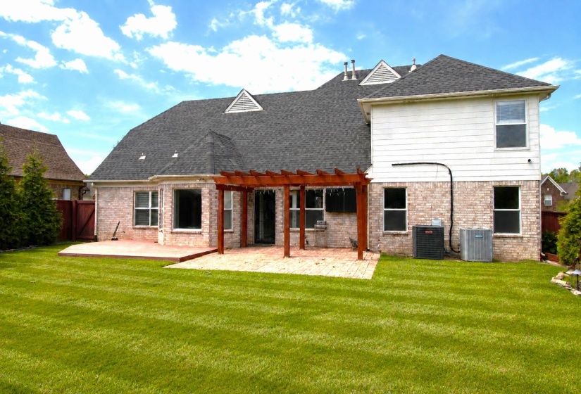 25 WHISPERING RIDGE CV, Oakland, Tennessee 38060, 4 Bedroom Bedrooms, 9 Room Rooms,2.1 BathroomBathrooms,Residential,For Sale,WHISPERING RIDGE,0,10190317